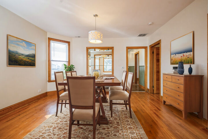 Property Photo: 3400 N Keeler Avenue 2 IL 60641