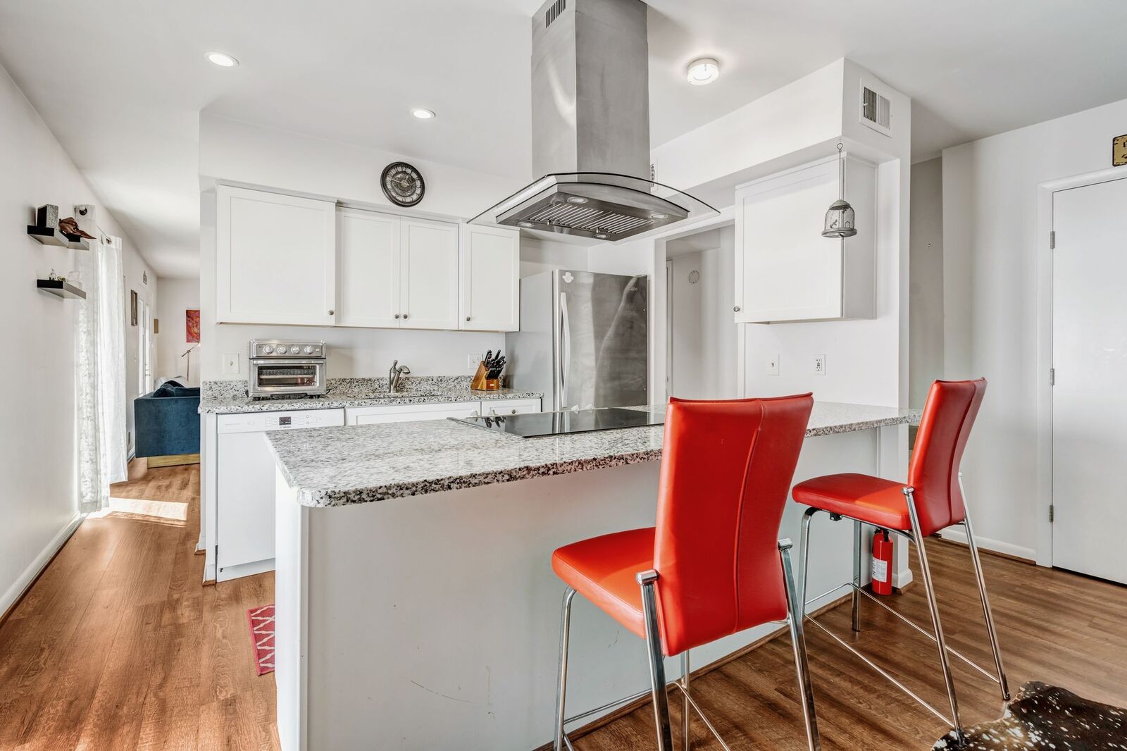 Property Photo:  1900 Richard Jones Rd Z4  TN 37215 