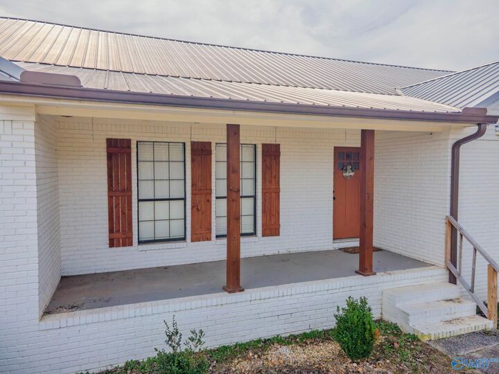 Property Photo: 1646 County Road 439 AL 35643