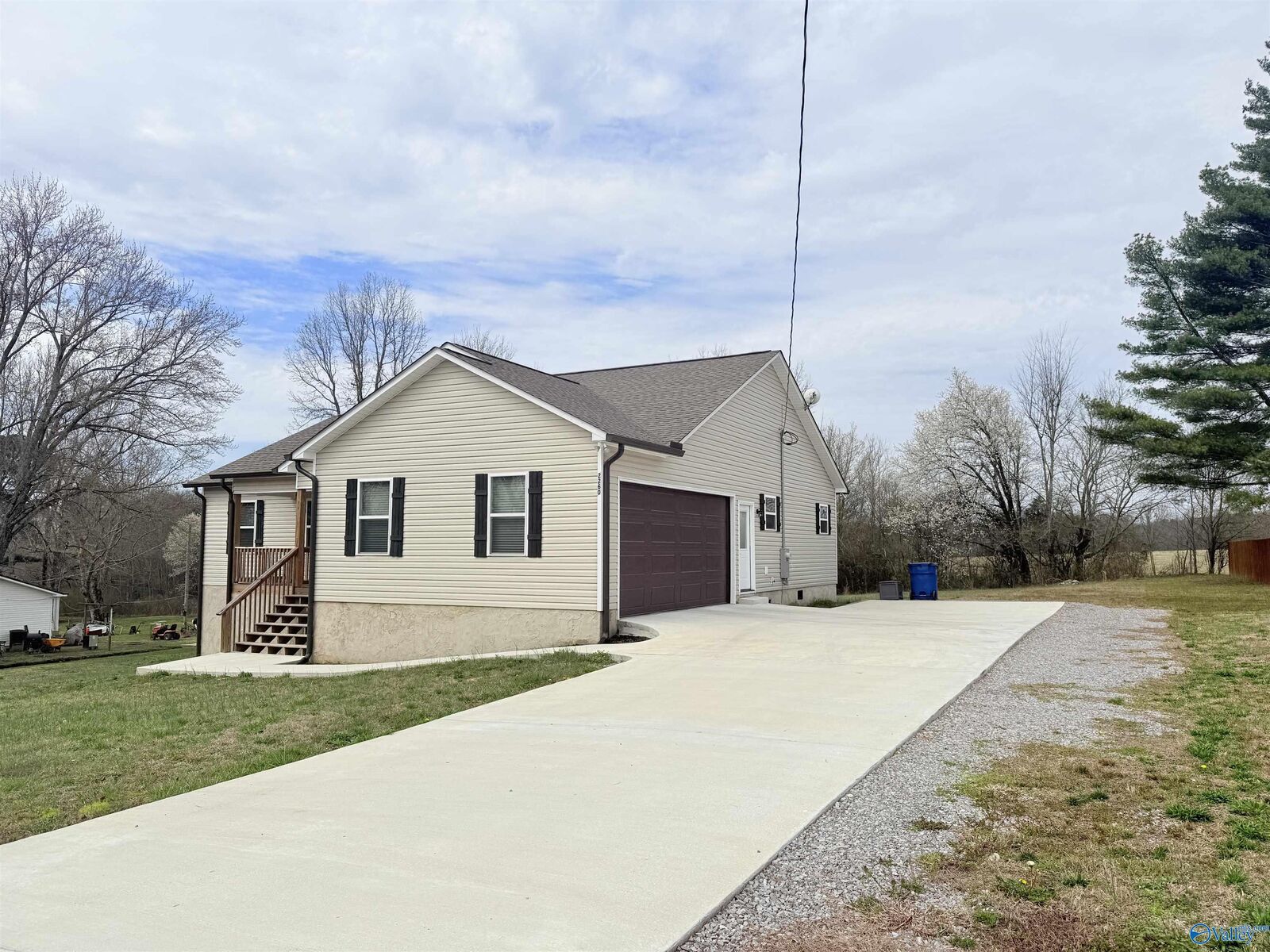 Property Photo:  2260 Cullman Road  AL 35016 