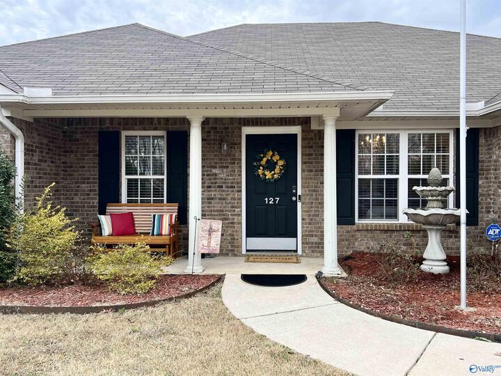 Property Photo: 127 Edgebrook Drive AL 35739