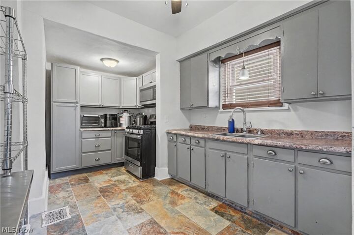 Property Photo:  4144 Helena Avenue  OH 44512 