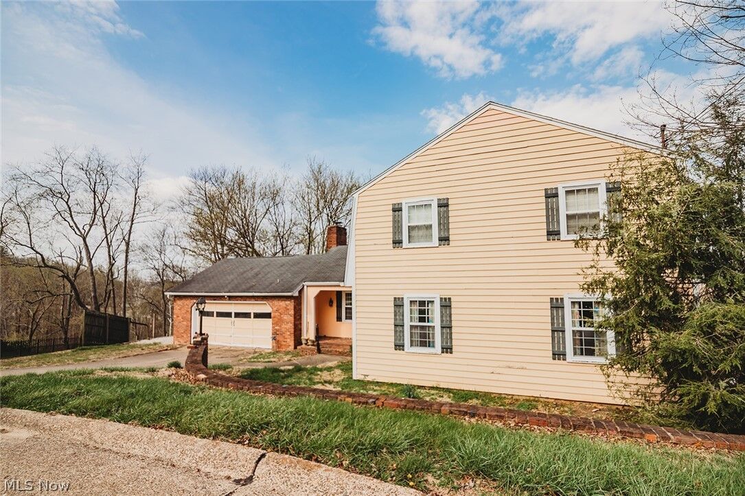 Property Photo:  32 Ashwood Place  WV 26105 