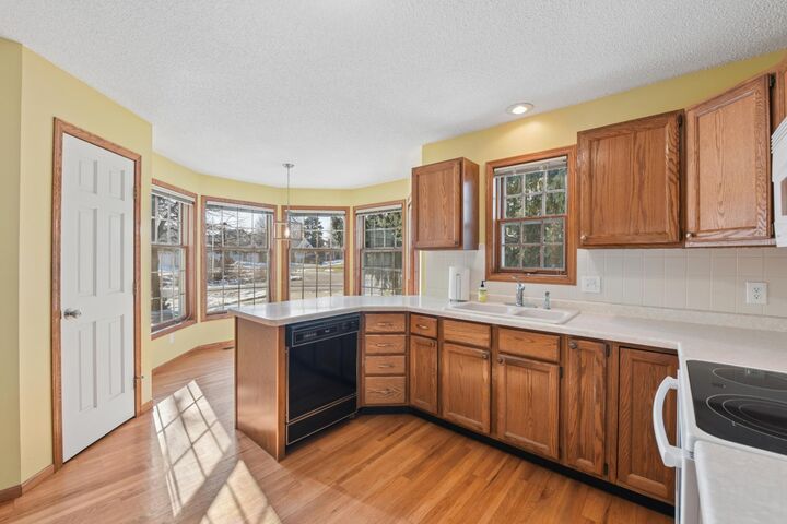 Property Photo: 1261 Pond View Lane MN 55110