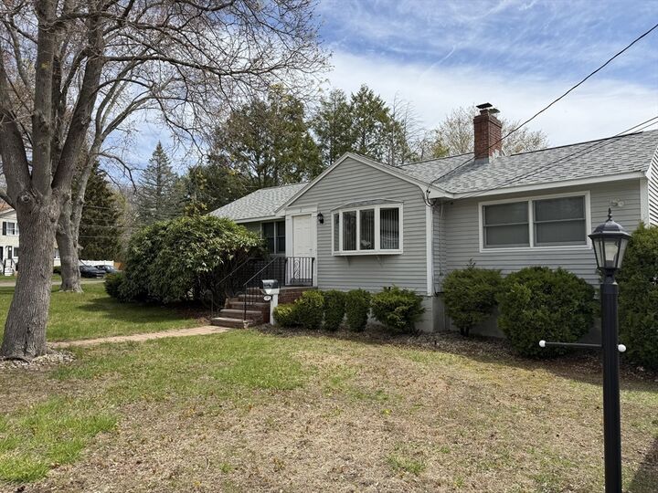 Property Photo:  2 Sachem Road  MA 01960 