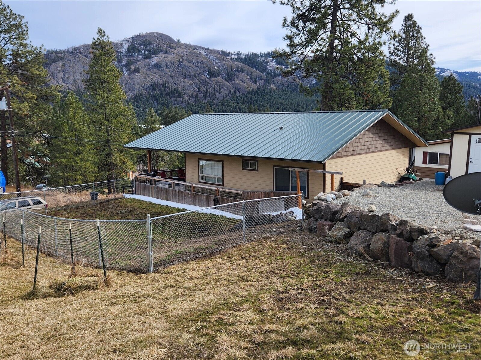 Property Photo:  1054  Lower Madison  WA 99166 