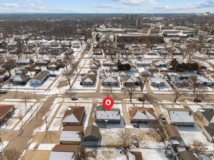 Property Photo:  920 E Marquette Street  WI 54911-3172 