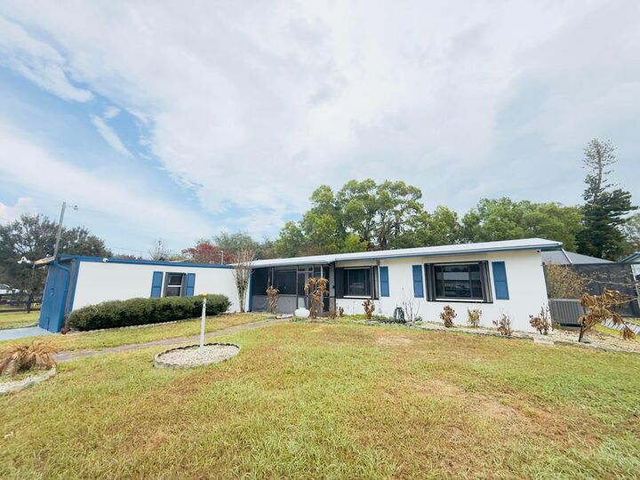 Property Photo:  4221 Rose Lane  FL 34982 