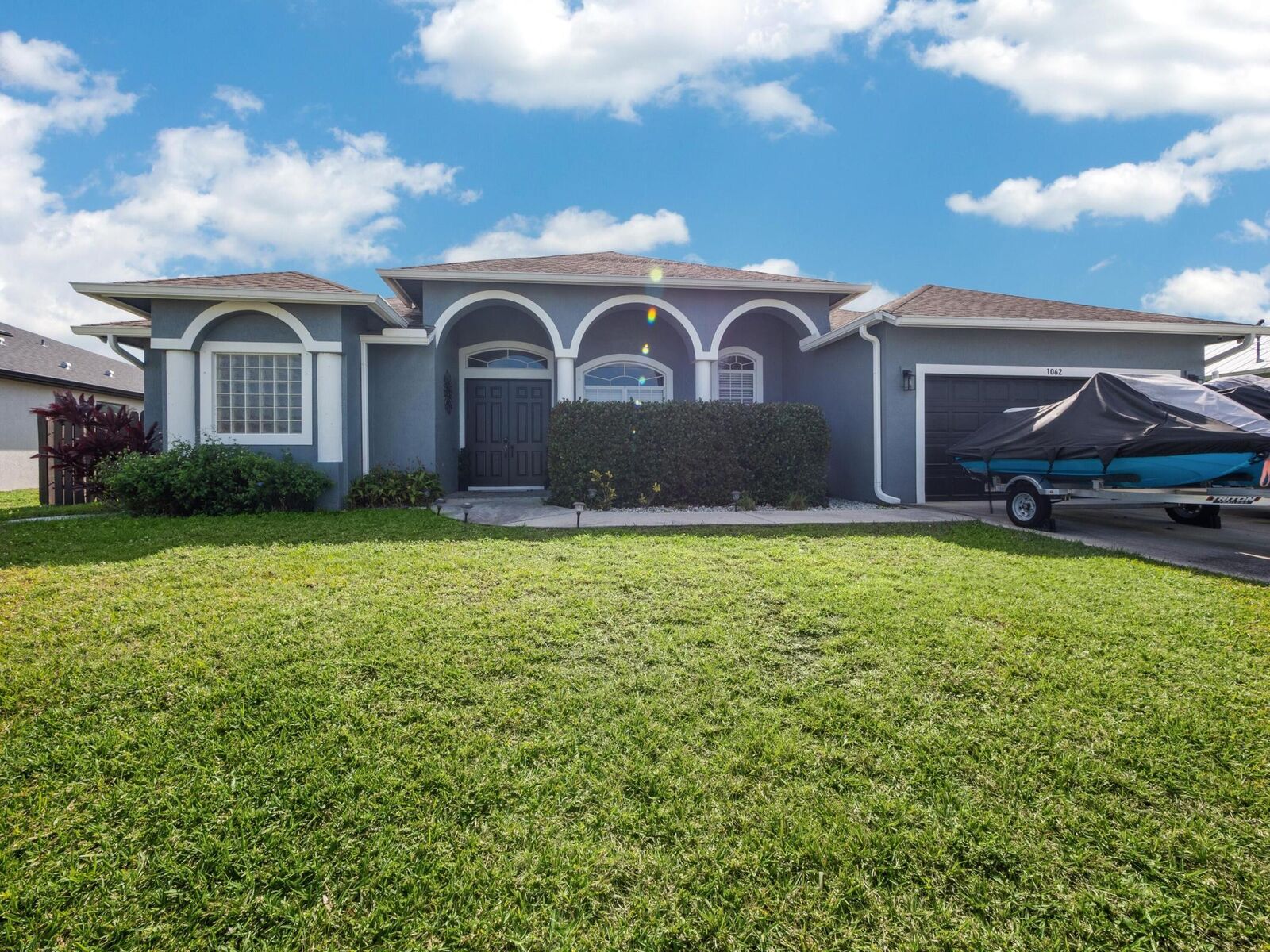 Property Photo:  1062 SW Abbot Avenue  FL 34953 