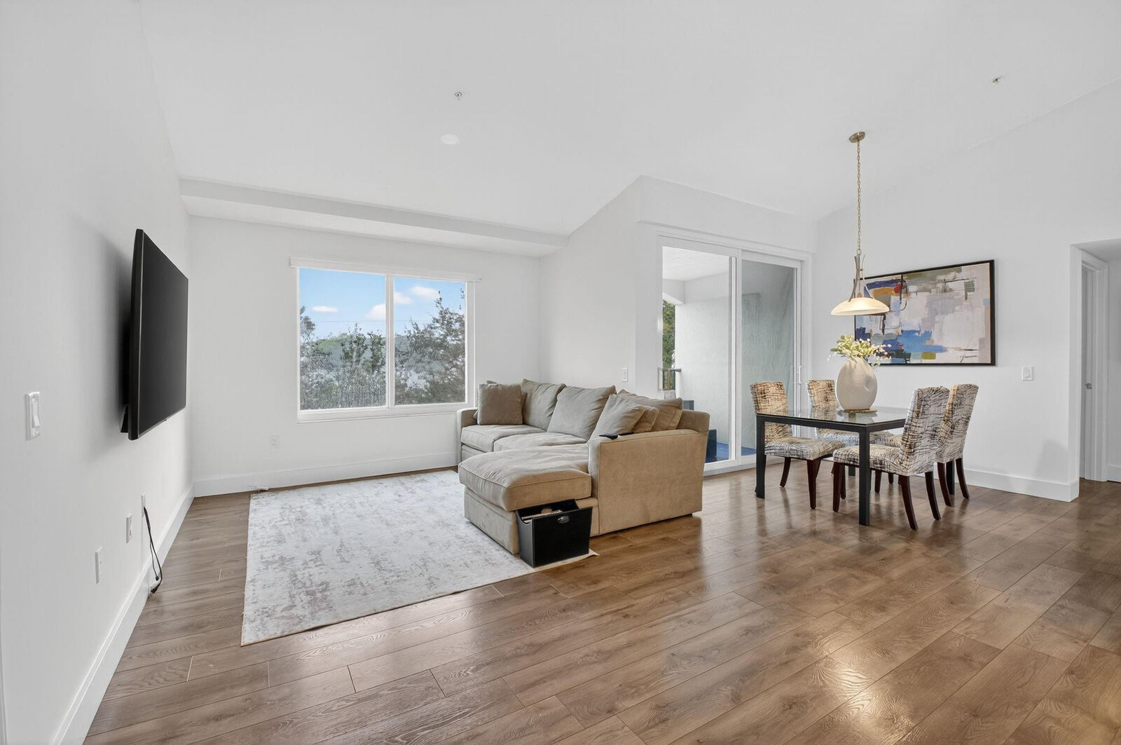 Property Photo: 224 Villa Circle 224 FL 33435