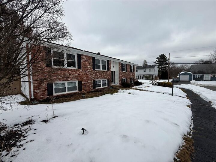 Property Photo:  52 Cottonwood Drive  RI 02921 