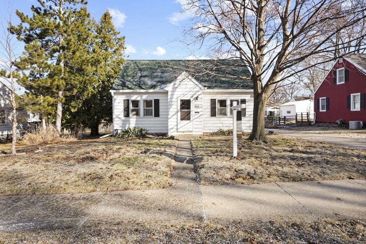 Property Photo:  3914 Dennett Drive  WI 53714 