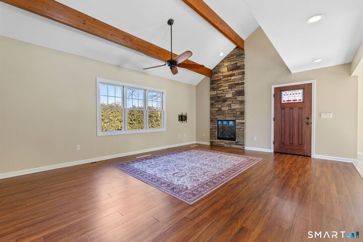 Property Photo:  5 Sunningdale Lane  CT 06066 