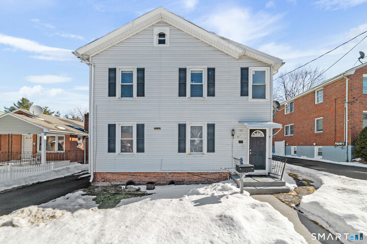 Property Photo:  223 Lawlor Street  CT 06051 