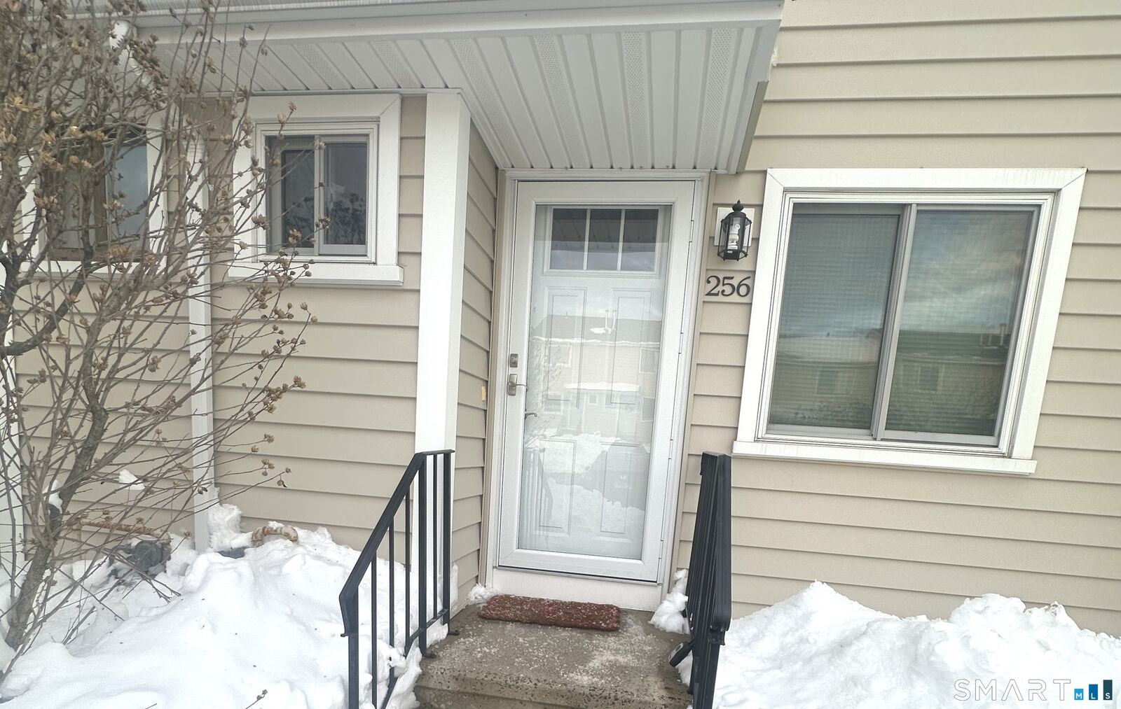 Property Photo:  256 Monticello Drive 256  CT 06405 