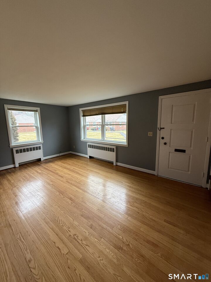 Property Photo: 21 Hartford Avenue 4 CT 06111