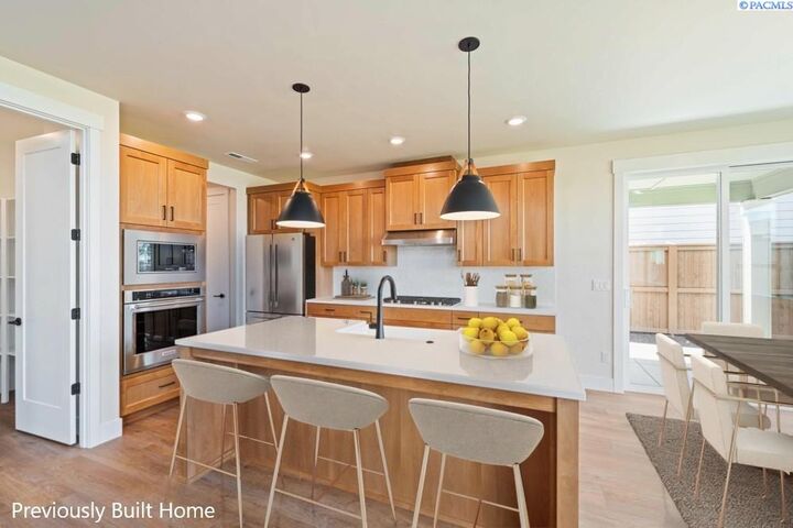 Property Photo:  5612 Rd. 122  WA 99301 