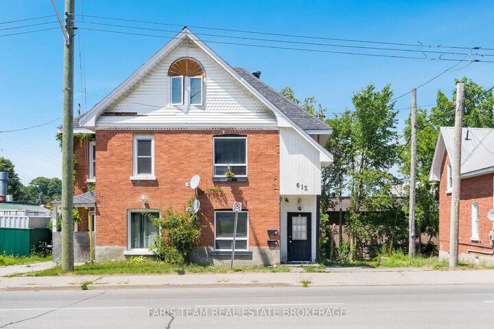 Property Photo: 612 Bay Street ON L4R 1L6