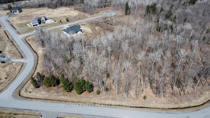 Property Photo: 1581 Kinsella Drive ON K4C 0B2