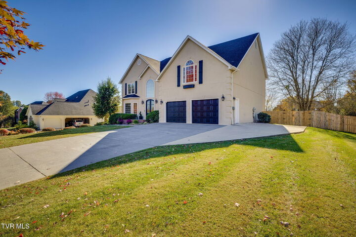 Property Photo:  6 Carriage Court  TN 37604 