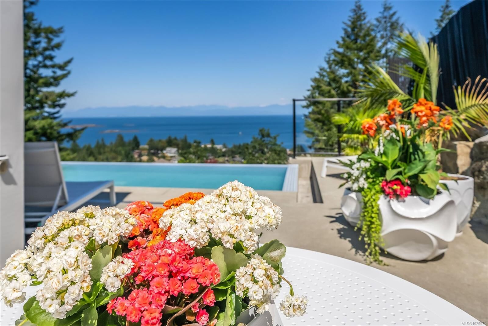 Property Photo: 2080 Rolston Pl BC V9P 9H4