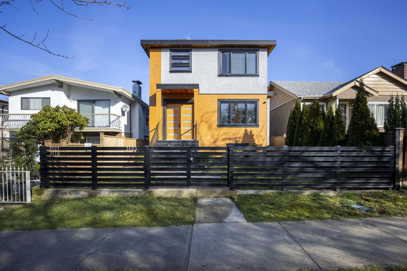 Property Photo: 3123 E 7th Avenue BC V5M 1V6