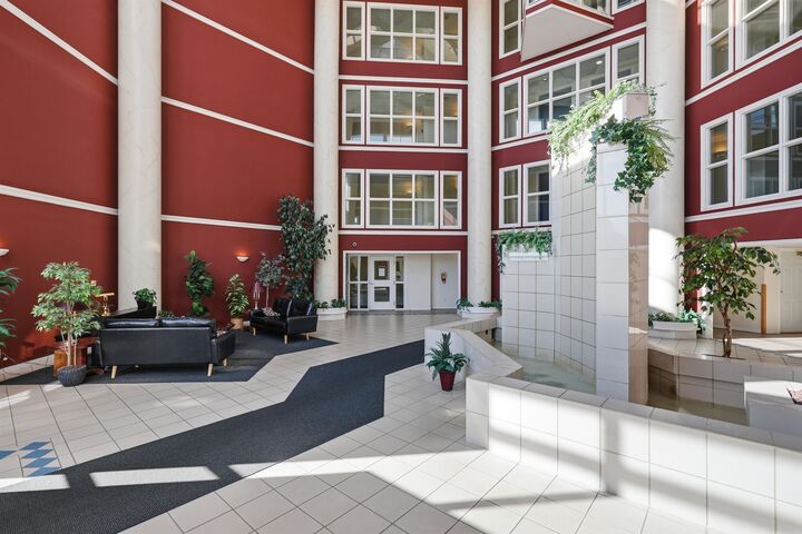 Property Photo: 2626 Countess Street 411 BC V2T 2V7