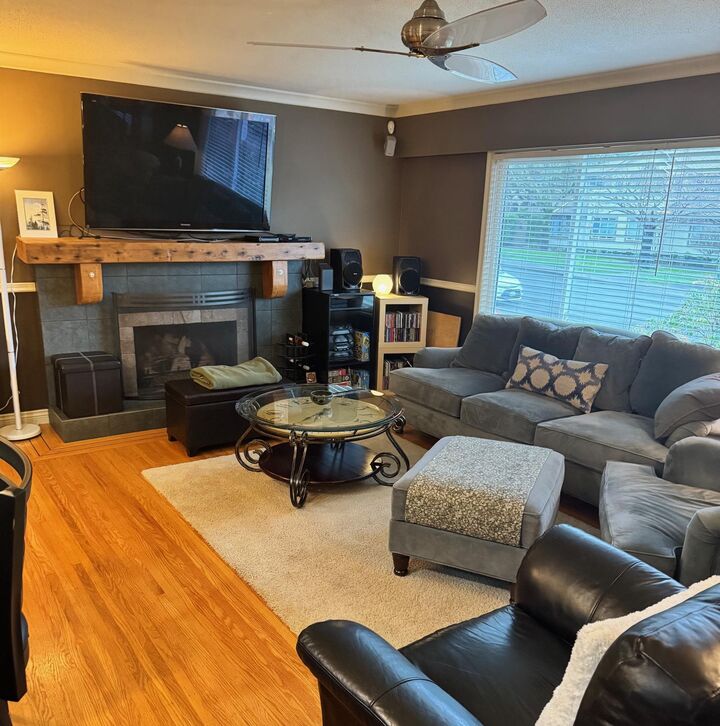Property Photo: 15980 Thrift Avenue BC V4B 2N1
