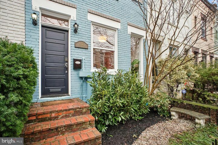 Property Photo:  1227 Duncan Place NE  DC 20002 