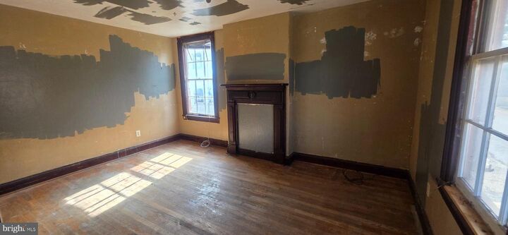 Property Photo: 11 Bristol Avenue VA 22835