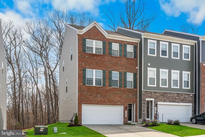 Property Photo: 11900 Wynnifred Pl MD 20769