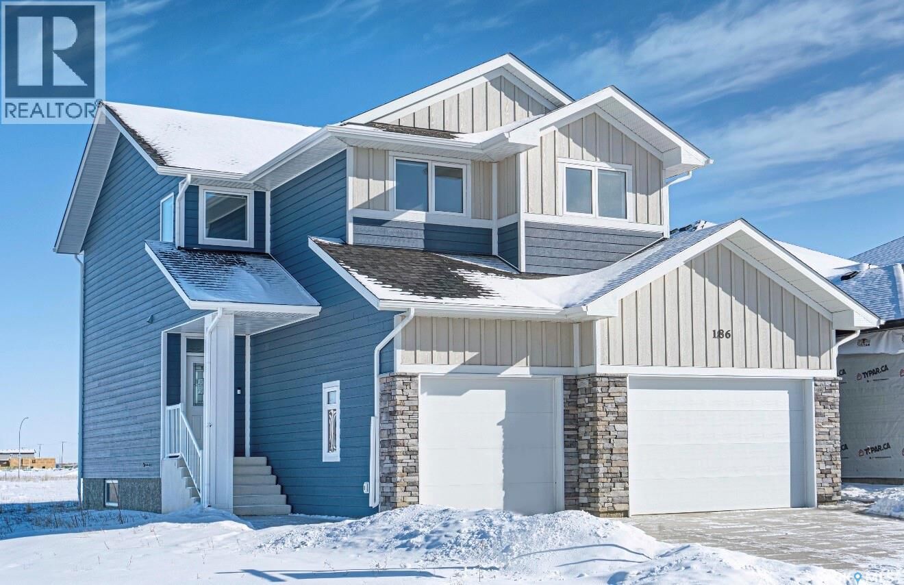 Property Photo: 186 Mazurek Crescent SK S7V 1S2