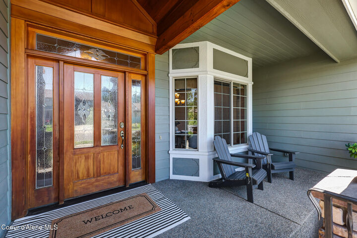 Property Photo:  1709 S Steen Rd  WA 99037 