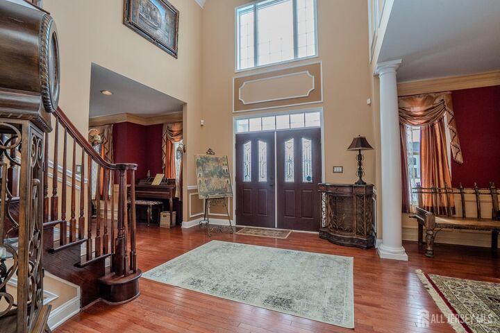 Property Photo:  2 Rustic Court  NJ 08831 