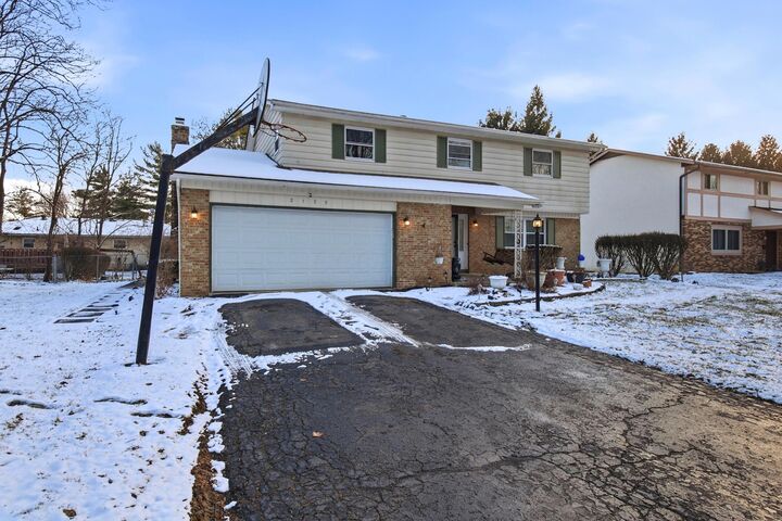 Property Photo:  2125 Keltonshire Avenue  OH 43229 