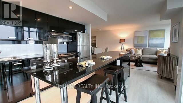 Property Photo: 19 Singer Court 921 ON M2K 0B2