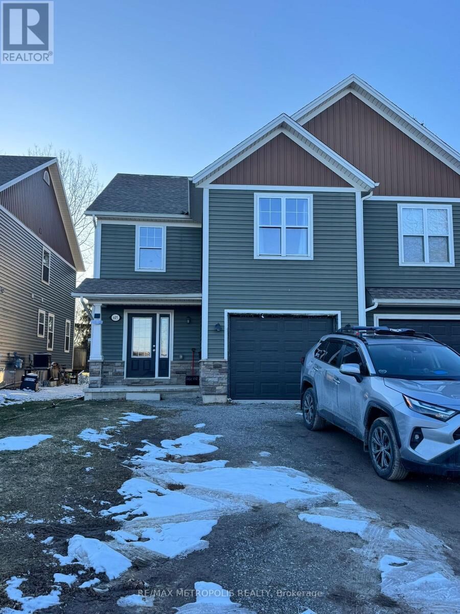 Property Photo:  605 First Avenue  ON L3C 6Z8 