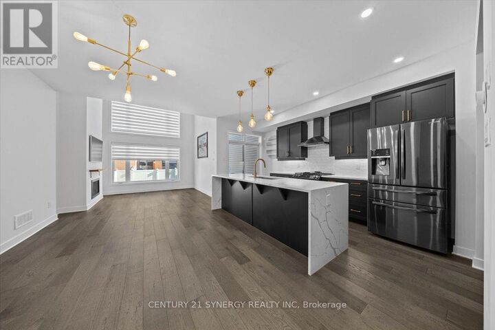 Property Photo:  92 Longworth Avenue  ON K1T 0S7 