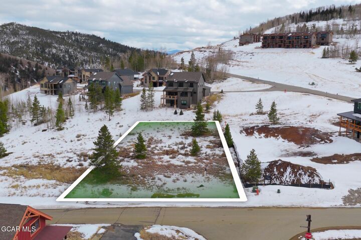 Property Photo:  334 Eagles Nest Court  CO 80446 