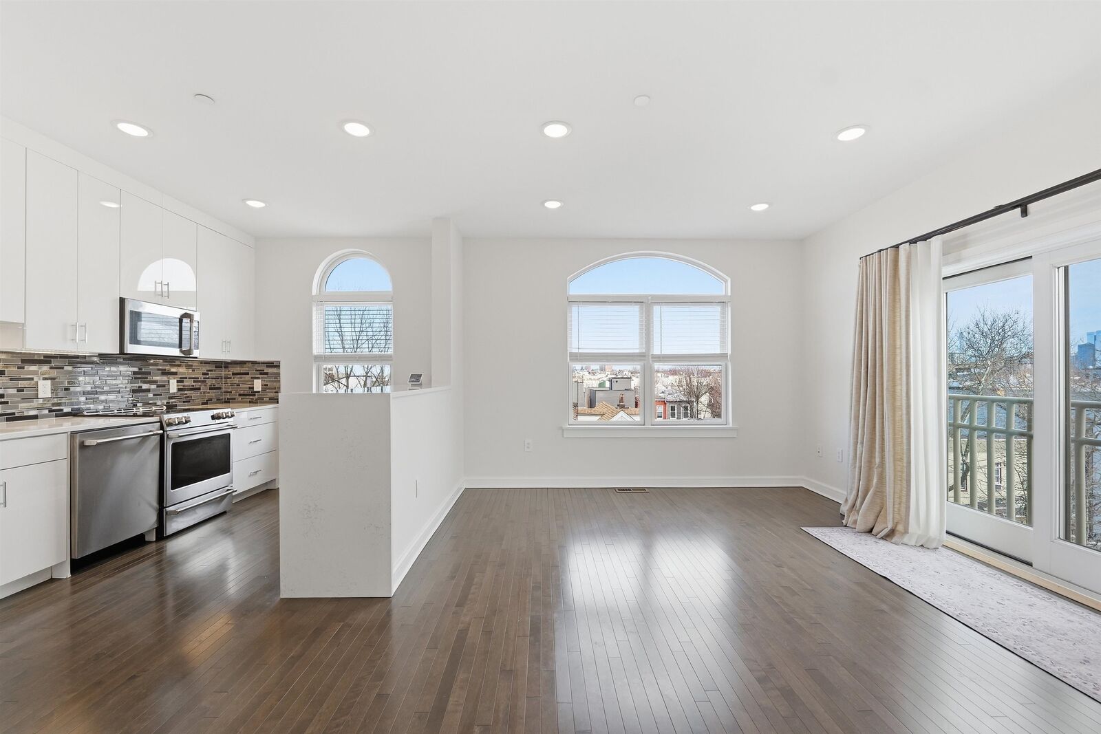 Property Photo:  974 Summit Ave 406  NJ 07307 