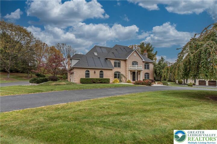 Property Photo:  3685 Manor Road  PA 18020 