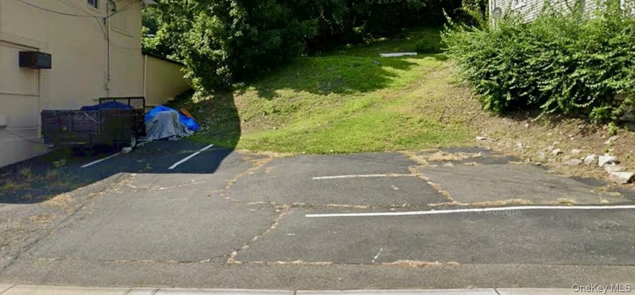 Property Photo:  42 Wayne Avenue  NY 10901 