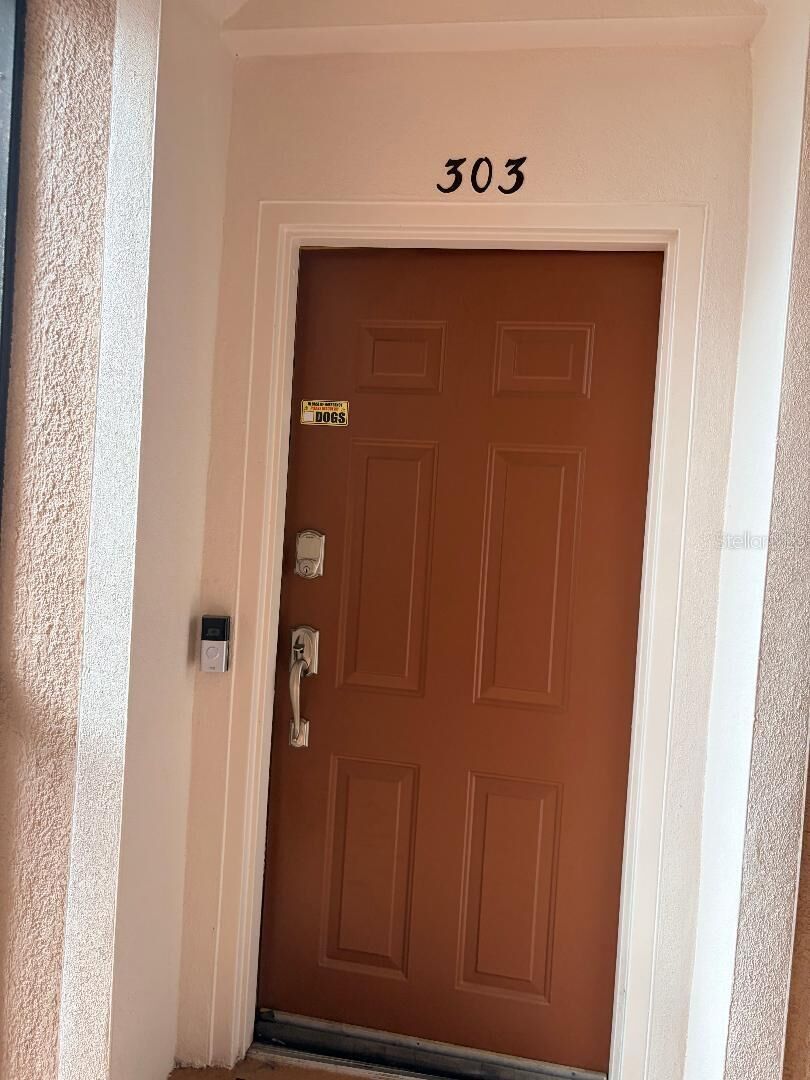 Property Photo:  1357 Venezia Court 303  FL 33896 