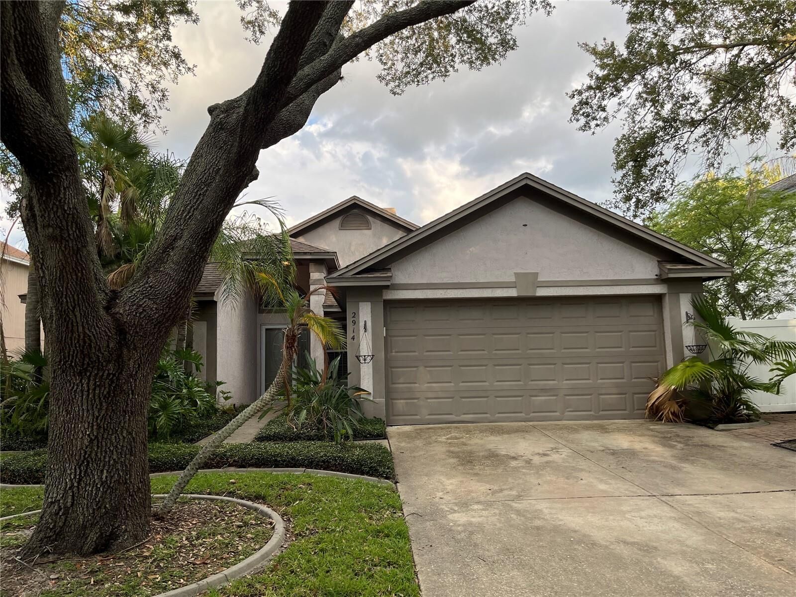 Property Photo:  2914 Shannon Circle  FL 34684 