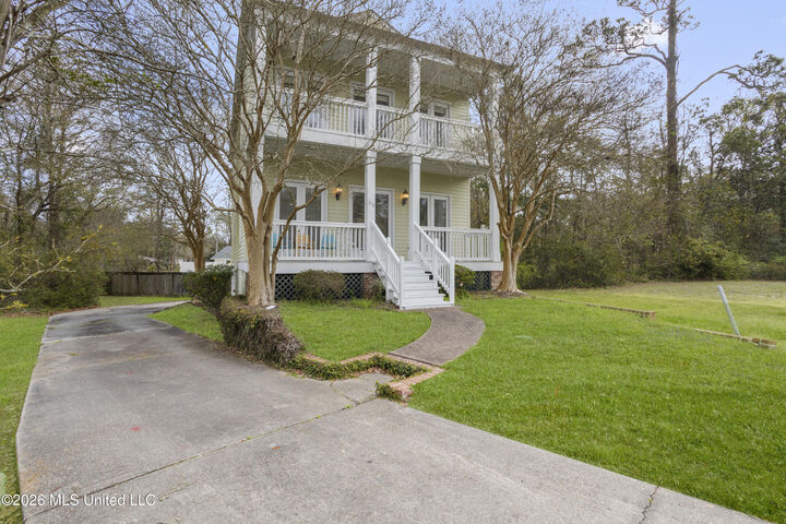 Property Photo:  1618 Cypress Lane  MS 39507 