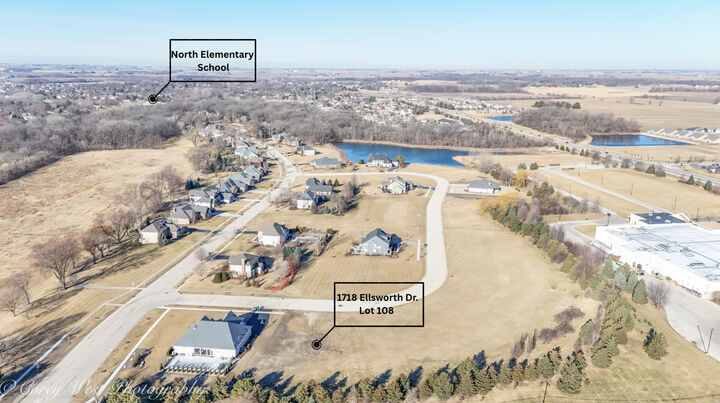 Property Photo:  1718 Ellsworth Drive  IL 60178 