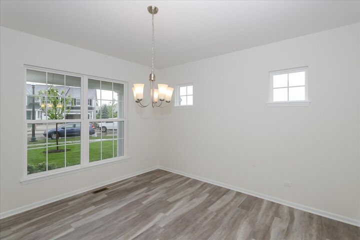 Property Photo:  860 Preston Court  IL 60543 