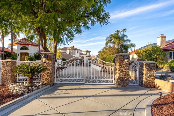 Property Photo:  22250 Village Way  CA 92587 