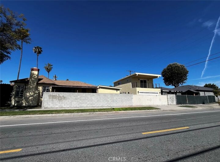Property Photo:  3892 Cherrywood Avenue  CA 90008 