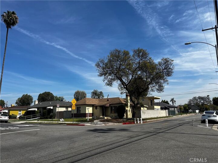 Property Photo:  3892 Cherrywood Avenue  CA 90008 